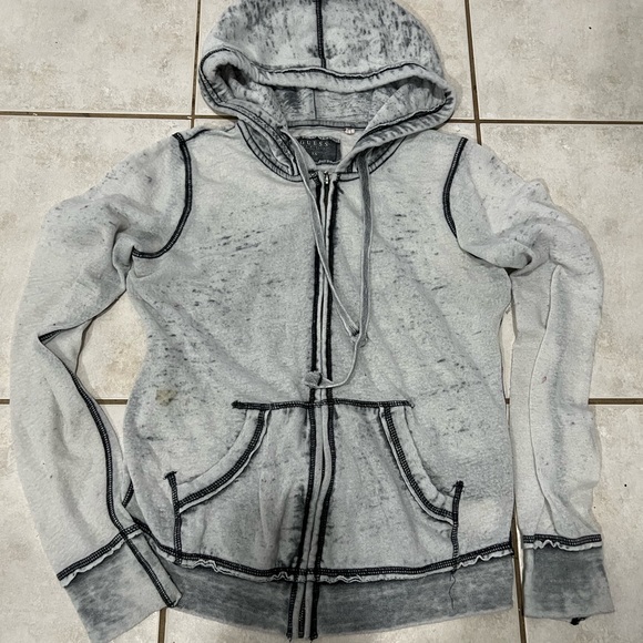 Guess sweater - Picture 1 of 4